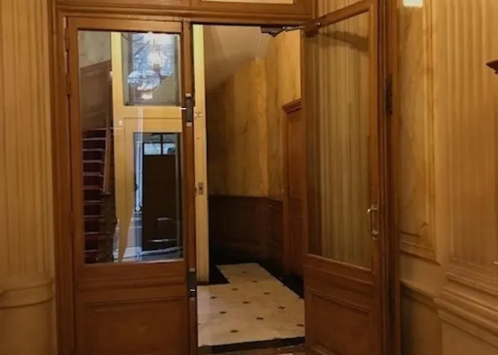 Confort A Paris, 8eme, Galerie Lafayette, Louvre, Champs Elysee פריז